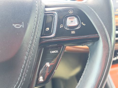 Used 2020 Lincoln Aviator Reserve w/ Equipment Group 201A AWD/4WD image 13