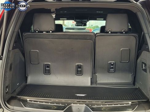 Used 2022 Cadillac Escalade Luxury w/ LPO, Illumination Package image 21