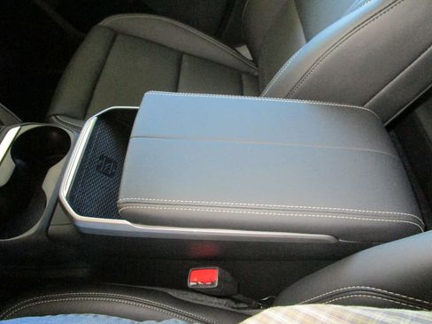 New 2026 GMC Terrain Elevation w/ Elevation Premium Package image 39