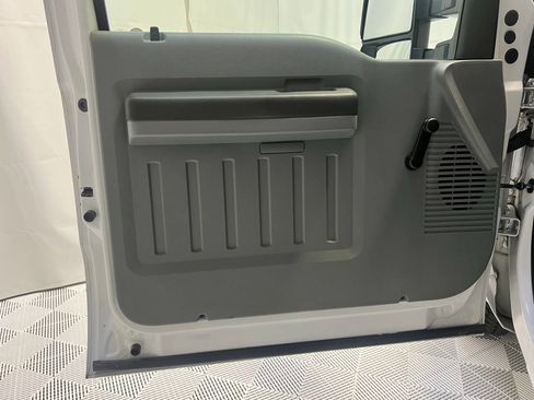 Used 2013 Ford F250 XL image 25