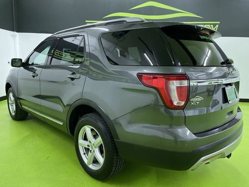 Used 2016 Ford Explorer XLT image 7