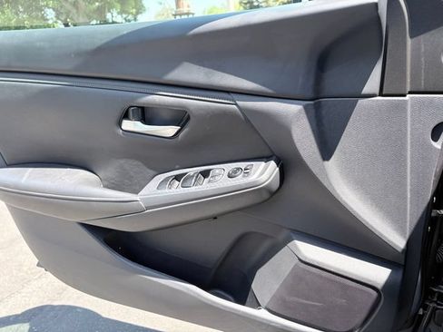 Used 2025 Nissan Sentra SV w/ All-Weather Package FWD image 12
