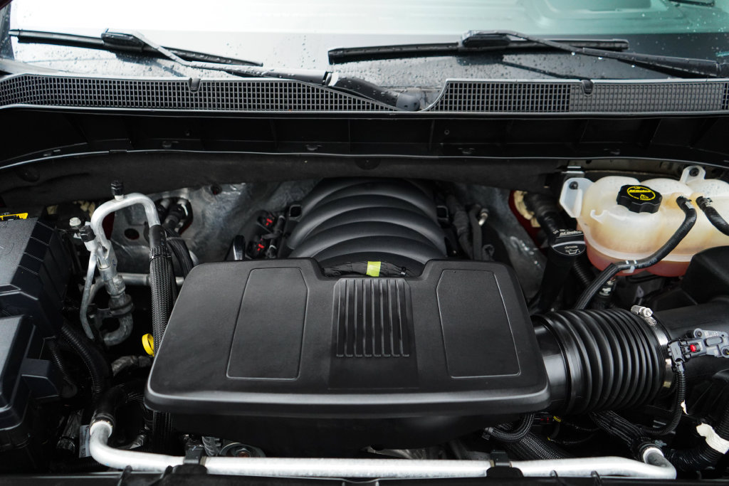 Used 2024 Chevrolet Silverado 1500 LT AWD/4WD image 15