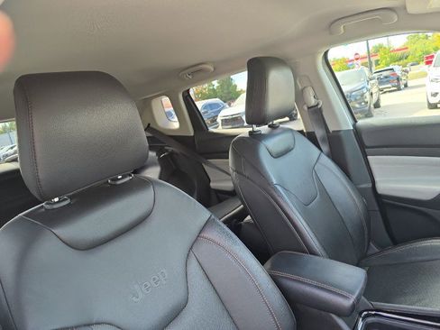 Used 2022 Jeep Compass Limited image 47