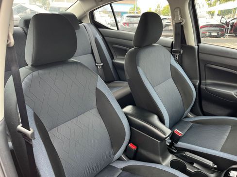 Used 2025 Nissan Versa SV image 36