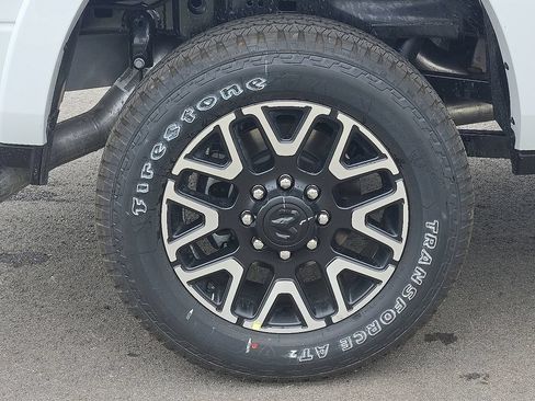 Used 2025 RAM 2500 Limited AWD/4WD image 13