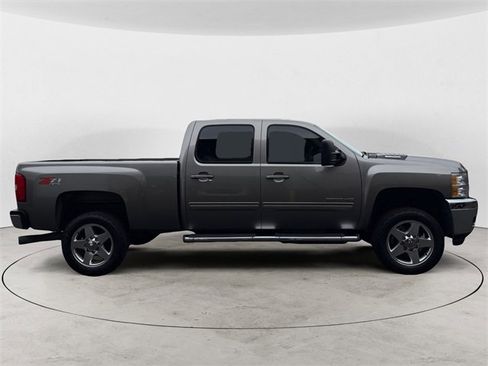 Used 2012 Chevrolet Silverado 2500 LTZ w/ Suspension Package, Off-Road image 6