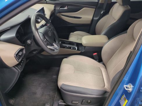 Used 2019 Hyundai Santa Fe SEL image 2