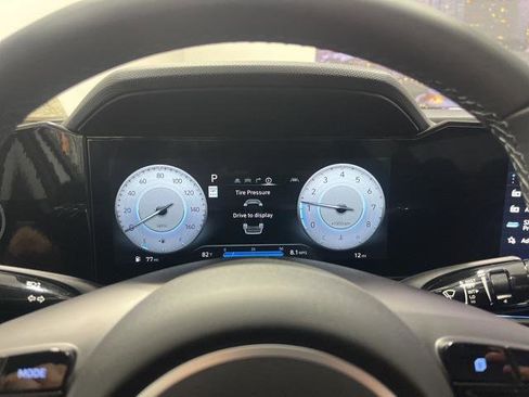 New 2025 Hyundai Elantra Limited image 13