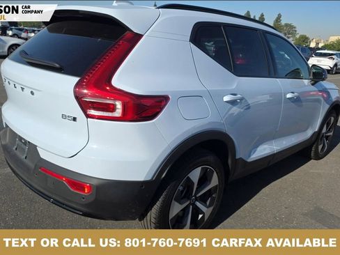 Used 2026 Volvo XC40 B5 Plus AWD/4WD image 3