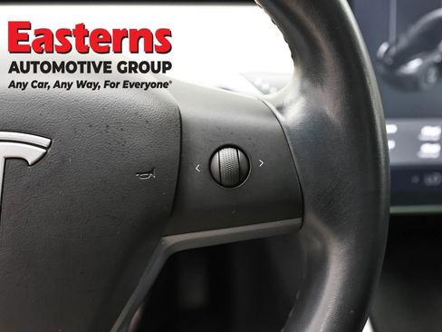 Used 2019 Tesla Model 3 Standard Range Plus image 16