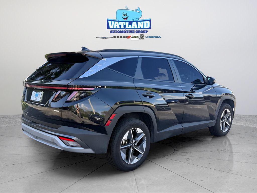 Used 2025 Hyundai Tucson SEL AWD/4WD image 8