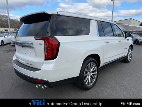 Used 2023 GMC Yukon XL Denali w/ Denali Reserve Package image 8