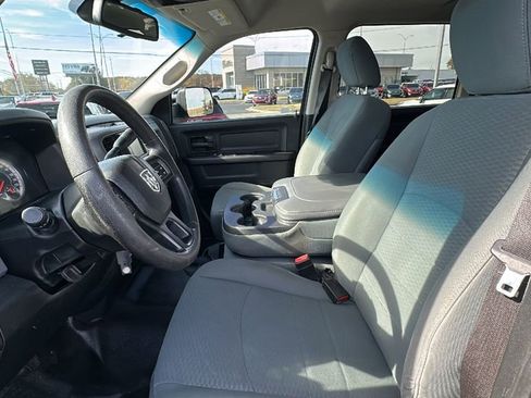 Used 2016 RAM 3500 Tradesman w/ Chrome Appearance Group image 9