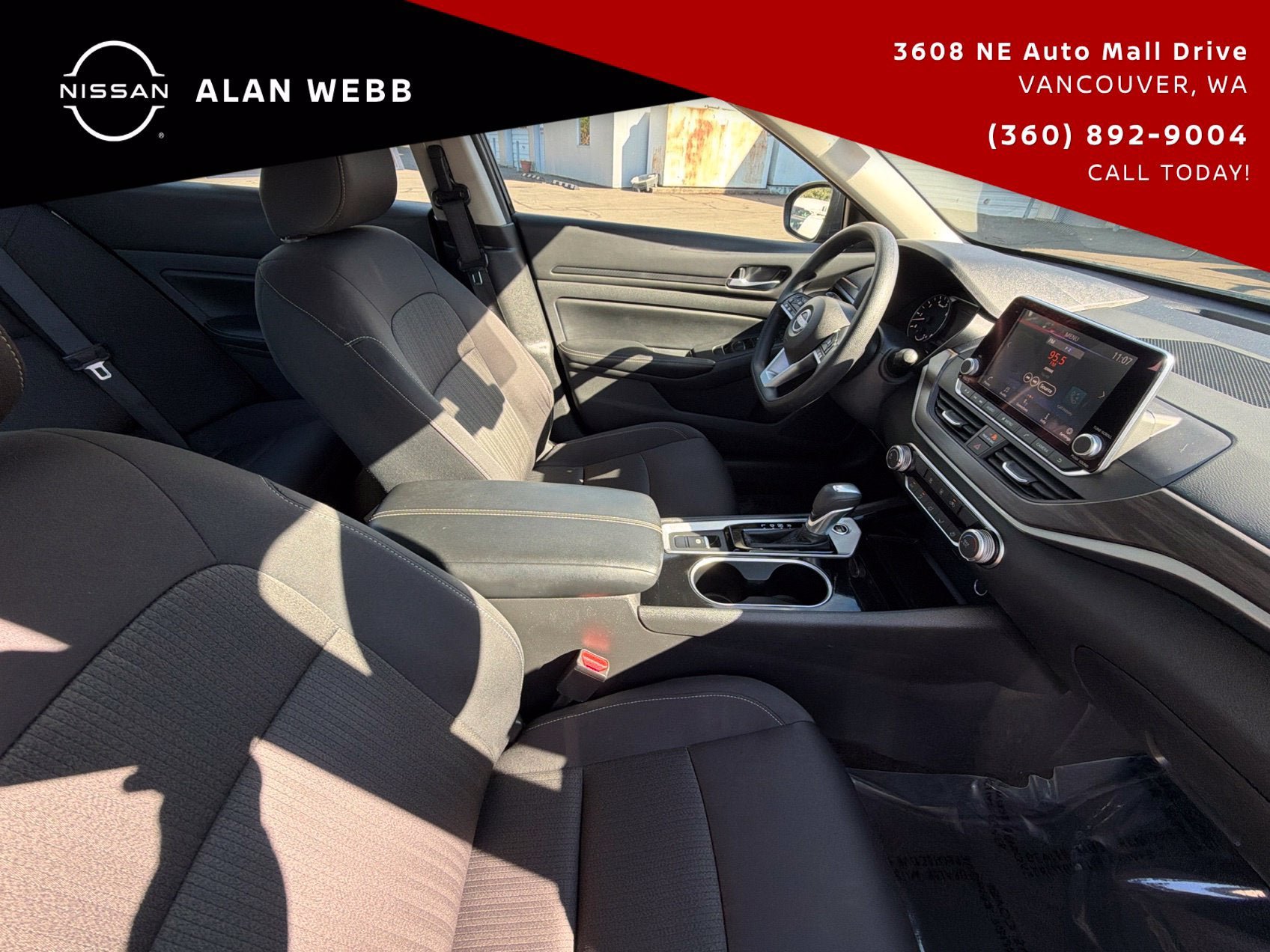 Used 2024 Nissan Altima 2.5 SV AWD/4WD image 19