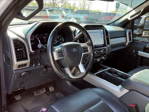 Used 2022 Ford F250 Lariat image 5