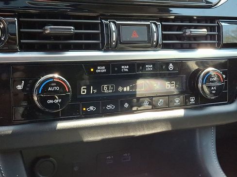Certified 2023 Nissan Pathfinder SL w/ SL Premium Package AWD/4WD image 19