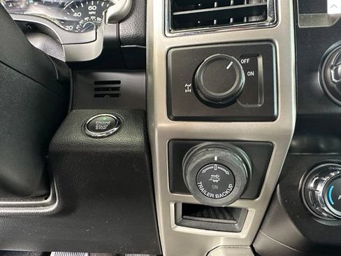 Used 2020 Ford F150 Lariat RWD image 25