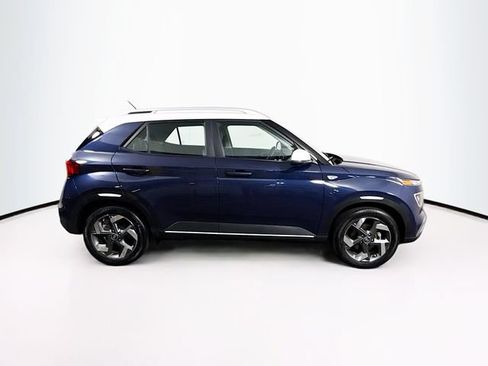 Certified 2024 Hyundai Venue Limited FWD image 9