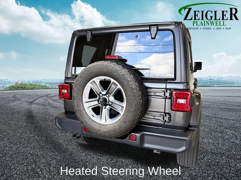 Used 2021 Jeep Wrangler Unlimited Sahara w/ LED Lighting Group AWD/4WD image 5