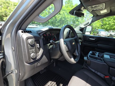 New 2026 Chevrolet Silverado 2500 Custom w/ Custom Value Package AWD/4WD image 15