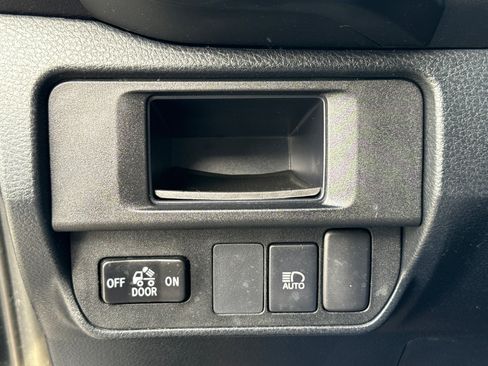 Used 2019 Toyota Tacoma SR w/ SR Convenience Package RWD image 24