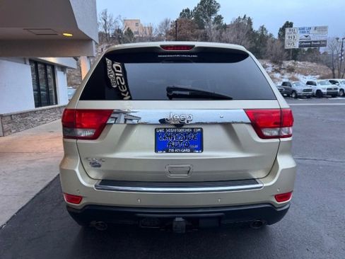 Used 2011 Jeep Grand Cherokee Overland image 6