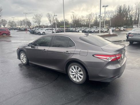 Used 2019 Toyota Camry LE image 6