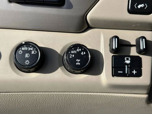 Used 2015 GMC Yukon Denali w/ Touring Package image 44