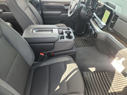 New 2026 Chevrolet Silverado 2500 LT w/ Trail Boss Package AWD/4WD image 11