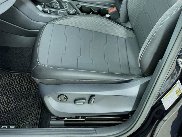 New 2027 Volkswagen Taos SE AWD/4WD image 18