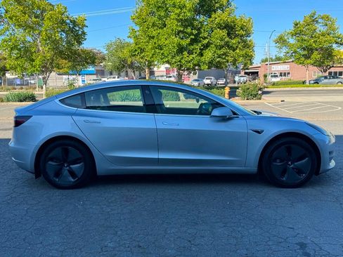 Used 2018 Tesla Model 3 Long Range RWD image 7