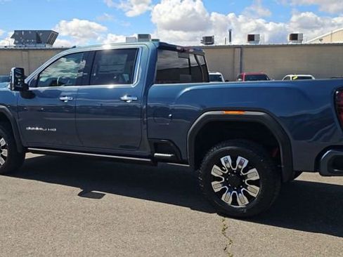New 2026 GMC Sierra 2500 Denali w/ Denali Reserve Package AWD/4WD image 6