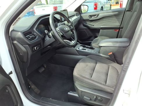 Used 2023 Ford Escape Active AWD/4WD image 10
