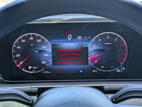 Used 2024 Mercedes-Benz GLS 450 4MATIC image 21