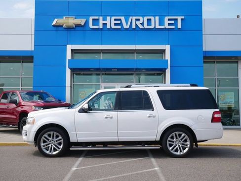 Used 2016 Ford Expedition EL Limited w/ Equipment Group 301A AWD/4WD image 2