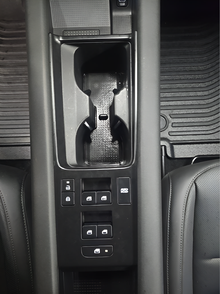 Certified 2024 Hyundai Ioniq 6 SEL AWD/4WD image 37