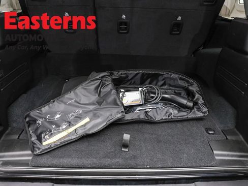Used 2024 Jeep Wrangler Unlimited AWD/4WD image 9
