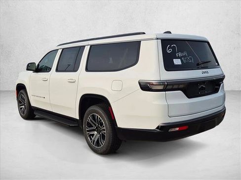 New 2026 Jeep Grand Wagoneer L 2WD image 9