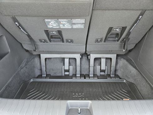 New 2026 Kia Carnival SX Prestige FWD image 22