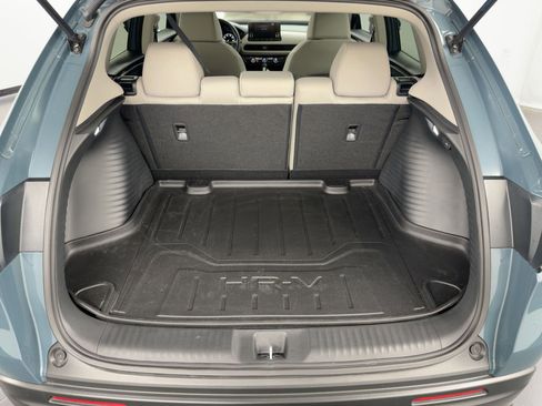 Certified 2025 Honda HR-V LX image 31