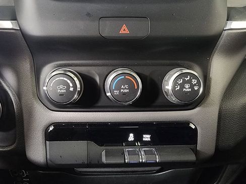 Used 2022 RAM 1500 Big Horn AWD/4WD image 19