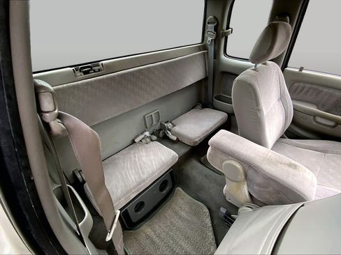Used 2003 Toyota Tacoma PreRunner RWD image 17