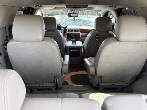 Used 2013 Chevrolet Tahoe LT w/ Luxury Package image 16