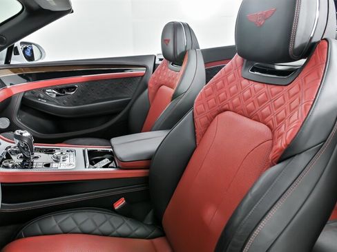 Used 2020 Bentley Continental GT V8 First Edition AWD/4WD image 17