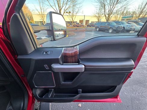 Used 2017 Ford F150 Platinum w/ Equipment Group 701A Luxury image 46