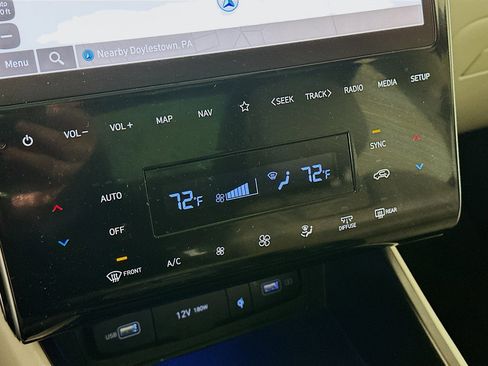 Certified 2023 Hyundai Tucson Limited w/ Cargo Package image 16