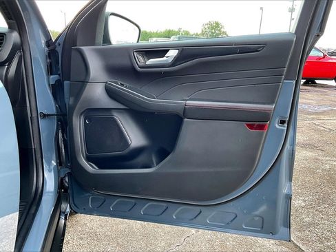 Used 2024 Ford Escape ST-Line image 28