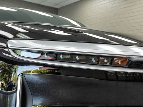 Used 2022 Lucid Air Grand Touring image 10