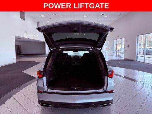 Used 2023 Acura MDX A-Spec image 8